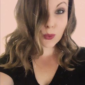 Meet your Posher, Chanel